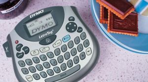 Dymo syst&egrave;me de lettrage LetraTag LT-100T, 1 ruban LT inclus, qwerty