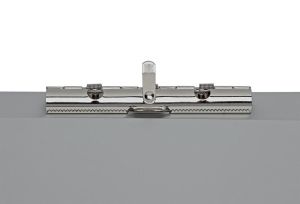 MAULassist klembordkoffer aluminium A4 staand, draait linksom open (zijkant)