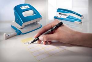 Avery Zweckform 3321 &eacute;tiquettes mini, ft 32 x 23 mm, 560 &eacute;tiquettes, blanc