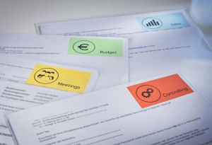 Avery &eacute;tiquettes universelles color&eacute;es ft 105 x 148 mm (l x h), 400 pi&egrave;ces, bleu