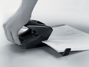 Leitz NeXXt Recycle perforator, zwart