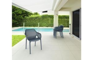 Air XL, stoel met comfortabele armleuningen, wit