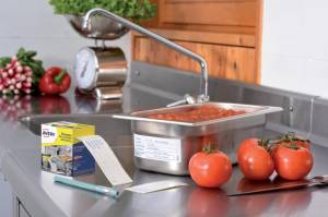 Avery etiketten voedselcodering, HACCP, ft 98 x 40 mm, dispenser van 300 afscheurbare etiketten, Engels