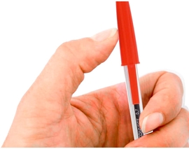 Q-CONNECT stylo bille, avec capuchon, 0,7 mm, pointe moyenne, rouge, bo&icirc;te de 50 pi&egrave;ces