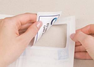 Avery L4787-20 zelfklevende badge ft 80 x 50 mm, doos van 200 stuks, wit-blauw