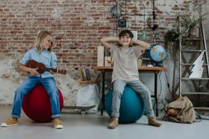 Vluv Leiv zitbal Ruby red 75cm