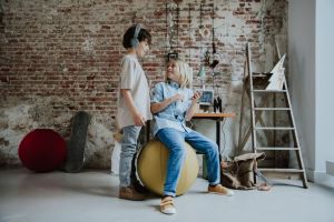 Vluv Leiv zitbal Mustard 75cm