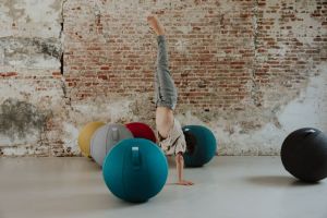 Vluv Leiv zitbal Royal Blue 75cm