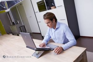 Bakker Elkhuizen laptophouder Ergo-Q 260 sfeerfoto